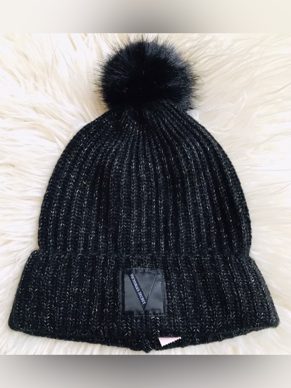 NWT Victoria’s Secret Metallic Knit Pom Pom Beanie Black One Size